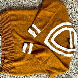 Beautiful forever 21 sweater 🥰